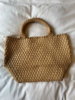 Woven Tote Bag in Tan